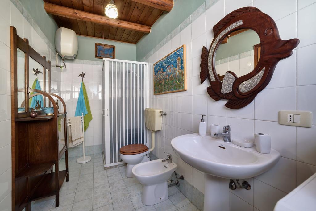 Le Terrazze Di Angela Apartment มารีนาดีรากูซา ภายนอก รูปภาพ